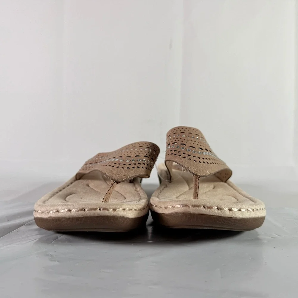 Cliffs by White Mountain Comate Tan Flip Flop Wedge Sandals Women's Size 9.5M